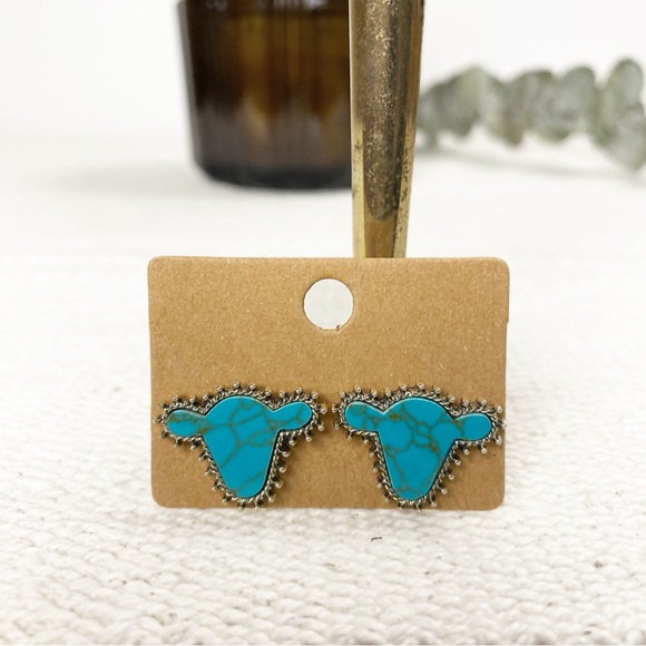 NEW Cow Bull Turquoise color Western stud Earrings Boutique - Picture 2 of 2